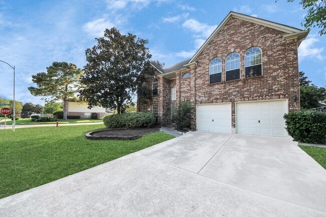 11918 Helene Ct in Pinehurst, TX - Building Photo - Building Photo