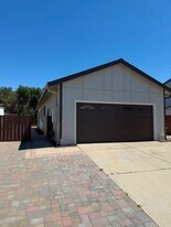 328 Brighton St in Hercules, CA - Building Photo