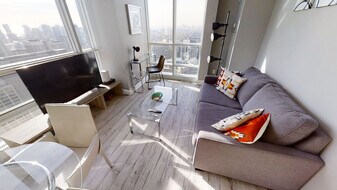 763 Bay St. in Toronto, ON - Building Photo