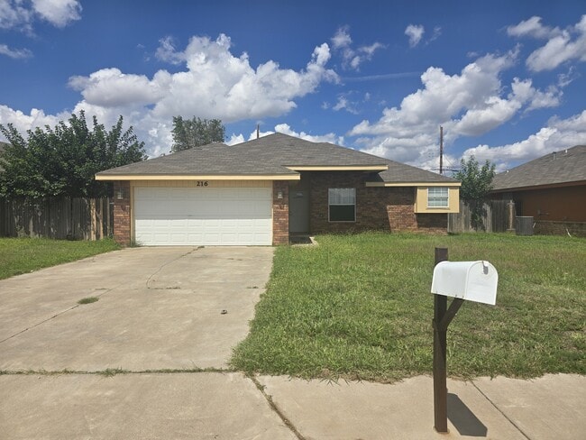 216 Sombrero Rd in Clovis, NM - Building Photo - Building Photo