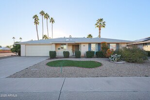 10832 W Saratoga Cir in Sun City, AZ - Building Photo