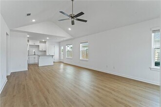 5943 W Holdcroft Dr in Fayetteville, AR - Building Photo - Building Photo