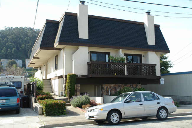 518 Kains Ave in Albany, CA - Foto de edificio - Building Photo