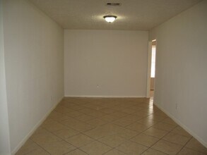 5811 Crooked Post Rd in Spring, TX - Building Photo - Building Photo