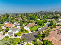 10115 Hadley Ave in Northridge, CA - Foto de edificio - Building Photo