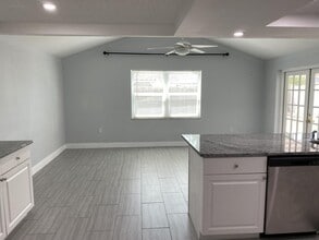 11950 107th Ave N in Largo, FL - Building Photo - Building Photo