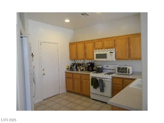 3758 Solandra St in Las Vegas, NV - Building Photo - Building Photo