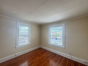 68 Laval St in Manchester, NH - Building Photo - Building Photo