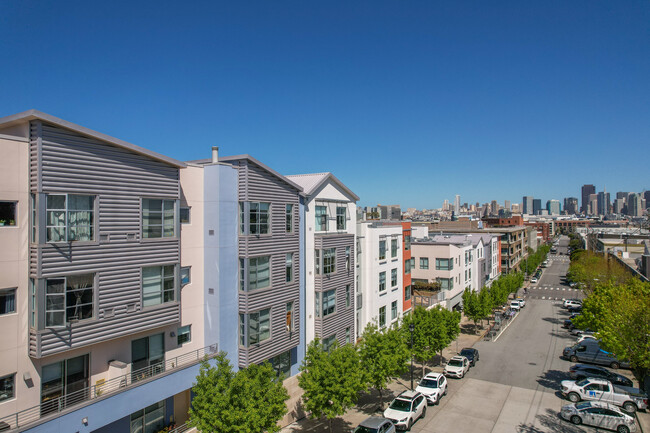 The Potrero in San Francisco, CA - Foto de edificio - Building Photo