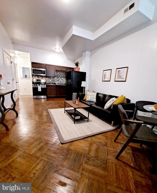 4064 Parkside Ave in Philadelphia, PA - Building Photo - Building Photo