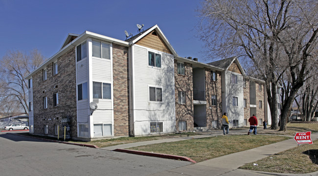 The Hill Apartments in Salt Lake City, UT - Building Photo - Building Photo