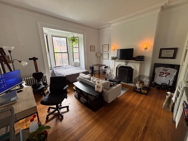 97 Charles St, Unit 3 in Boston, MA - Building Photo - Building Photo
