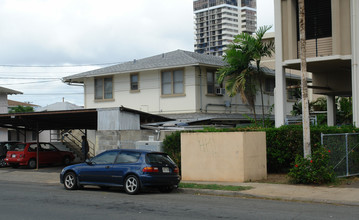 2318 Fern St in Honolulu, HI - Building Photo - Building Photo