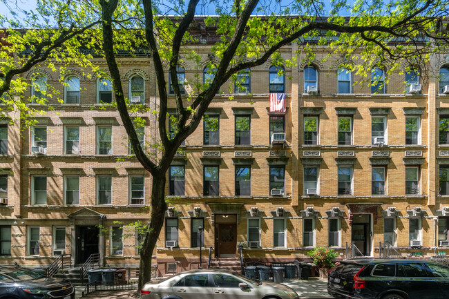 137 Guernsey St in Brooklyn, NY - Building Photo - Building Photo