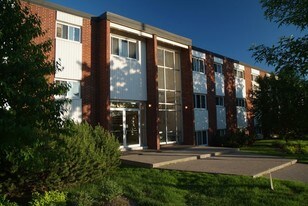 33 S Clarkson St in Thunder Bay, ON - Building Photo