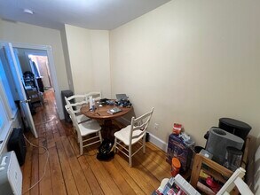 6 White Street Pl in Cambridge, MA - Building Photo - Building Photo