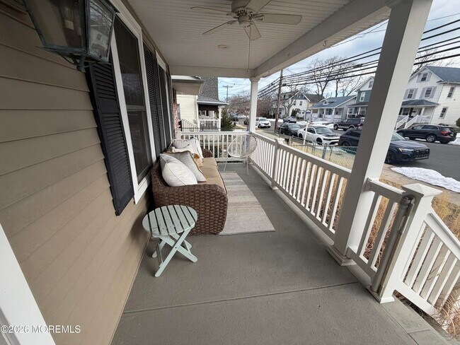 510 Lareine Ave in Bradley Beach, NJ - Building Photo - Building Photo