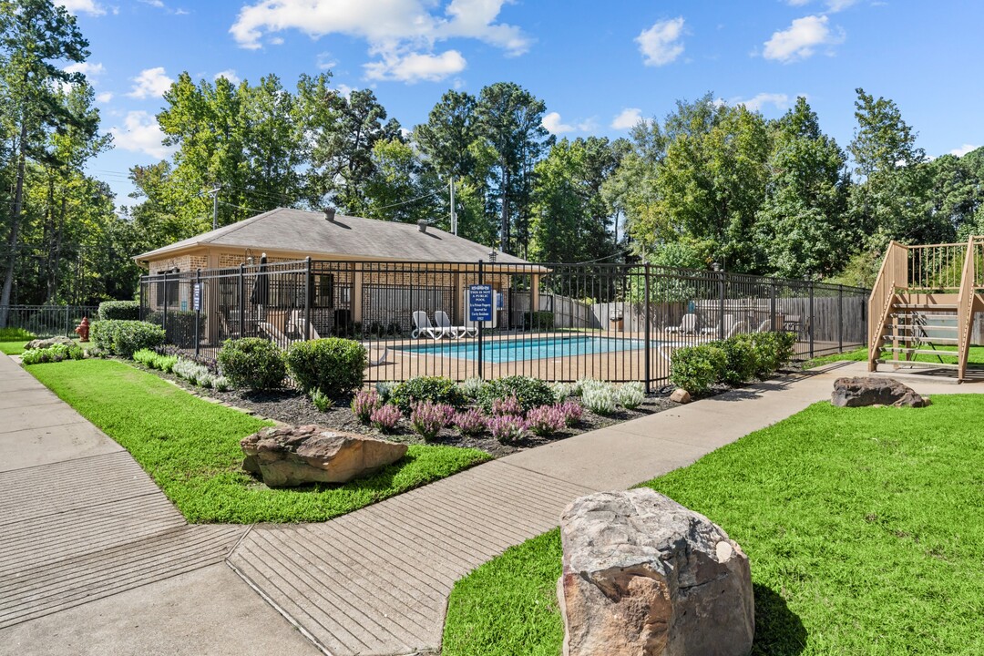 Stonegate in Hallsville, TX - Foto de edificio