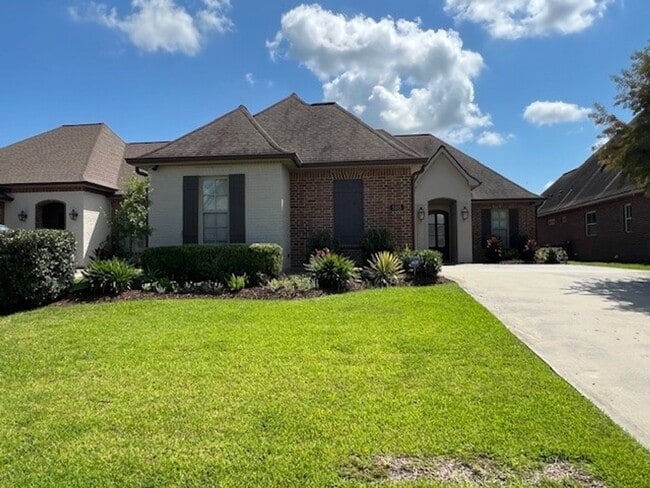 property at 5815 Willow Breeze Dr