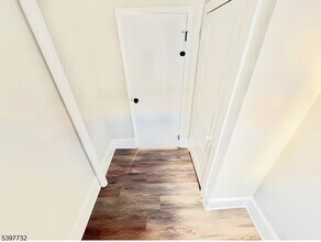 529 E Blancke St in Linden, NJ - Building Photo - Building Photo