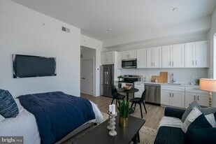 2235 Washington Ave in Philadelphia, PA - Building Photo