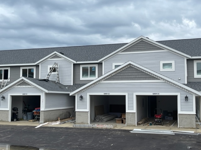 Fairway Corners Townhomes in Grandville, MI - Building Photo - Building Photo