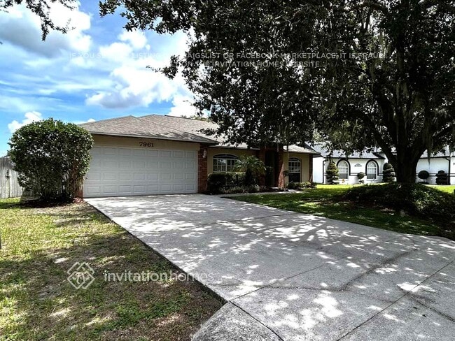 7961 Kaitlin Cir in Lakeland, FL - Building Photo - Building Photo