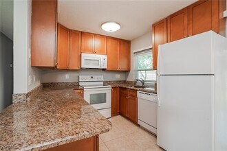 19058 Flamingo Rd in Ft. Myers, FL - Building Photo - Building Photo