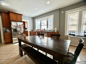 480 Jamaicaway, Unit 1 in Boston, MA - Foto de edificio - Building Photo