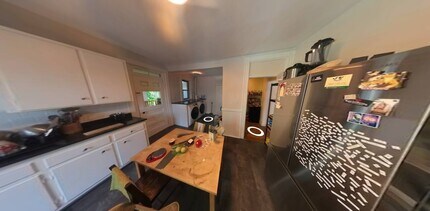 42 Cedar St, Unit 3T in Somerville, MA - Building Photo - Building Photo