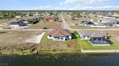 2516 NW 25th Terrace in Cape Coral, FL - Building Photo - Building Photo