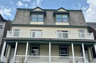 215 Henderson St in Pittsburgh, PA - Building Photo