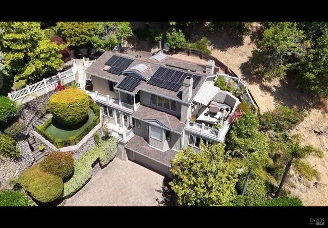 property at 6 Oak Rd