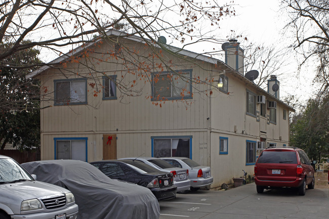 500-514 Harding Ave in Sacramento, CA - Foto de edificio - Building Photo