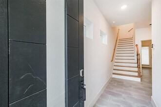 918 W 25th St in Houston, TX - Building Photo - Building Photo