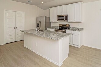 515 Roquefort St in New Braunfels, TX - Building Photo - Building Photo
