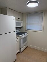 1819 E Parleys Canyon Blvd, Unit B in Salt Lake City, UT - Building Photo - Building Photo