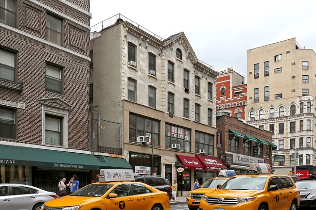 1222 Lexington Ave in New York, NY - Building Photo - Building Photo