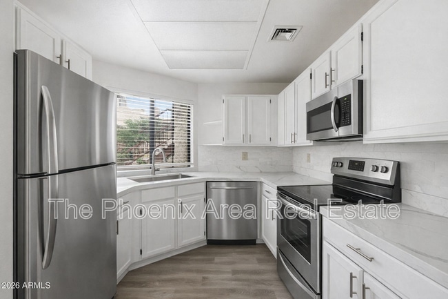 930 N Mesa Dr in Mesa, AZ - Building Photo - Building Photo