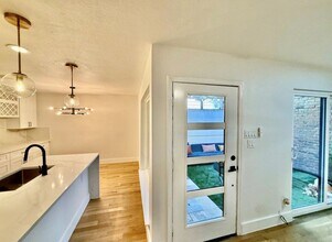 3929 Buena Vista St in Dallas, TX - Building Photo - Building Photo