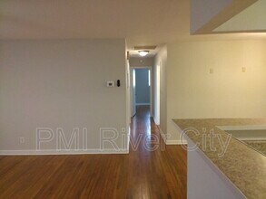 2527 Emily Ln in Jacksonville, FL - Building Photo - Building Photo