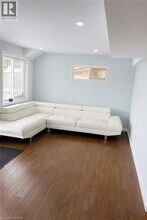 960 Bianca Ct in Kitchener, ON - Building Photo - Building Photo