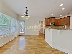 493 Strawberry Walk in Loganville, GA - Building Photo - Building Photo