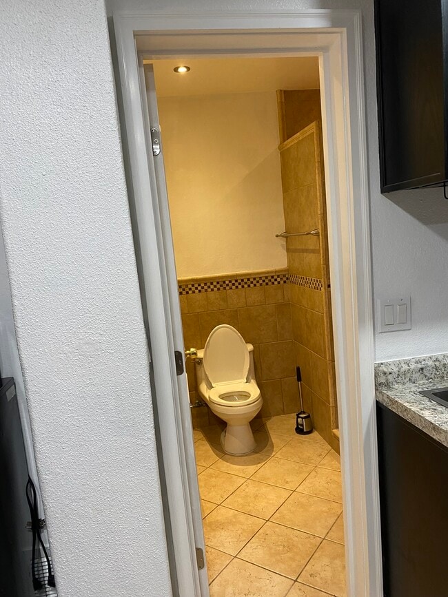 1403 Palm Ave, Unit 2bed1bath apartment in National City, CA - Foto de edificio - Building Photo