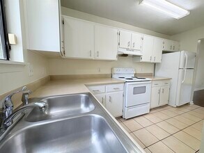 196 Locke St in Tallahassee, FL - Building Photo - Building Photo