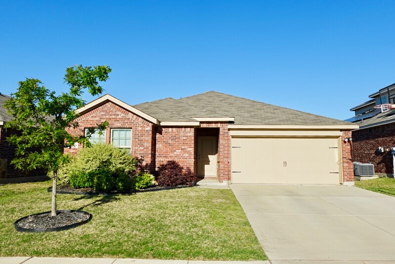 3625 Cody Ln in Denton, TX - Building Photo