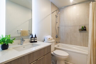 Dialogue in Mississauga, ON - Building Photo - Interior Photo