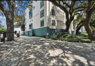 4950 Bayshore Blvd, Unit # 7 in Tampa, FL - Building Photo - Building Photo