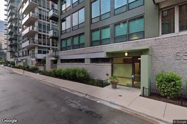 650 W Wayman St, Unit 606C in Chicago, IL - Foto de edificio - Building Photo