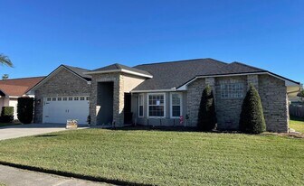 2409 Sweetwater Blvd in St. Cloud, FL - Building Photo